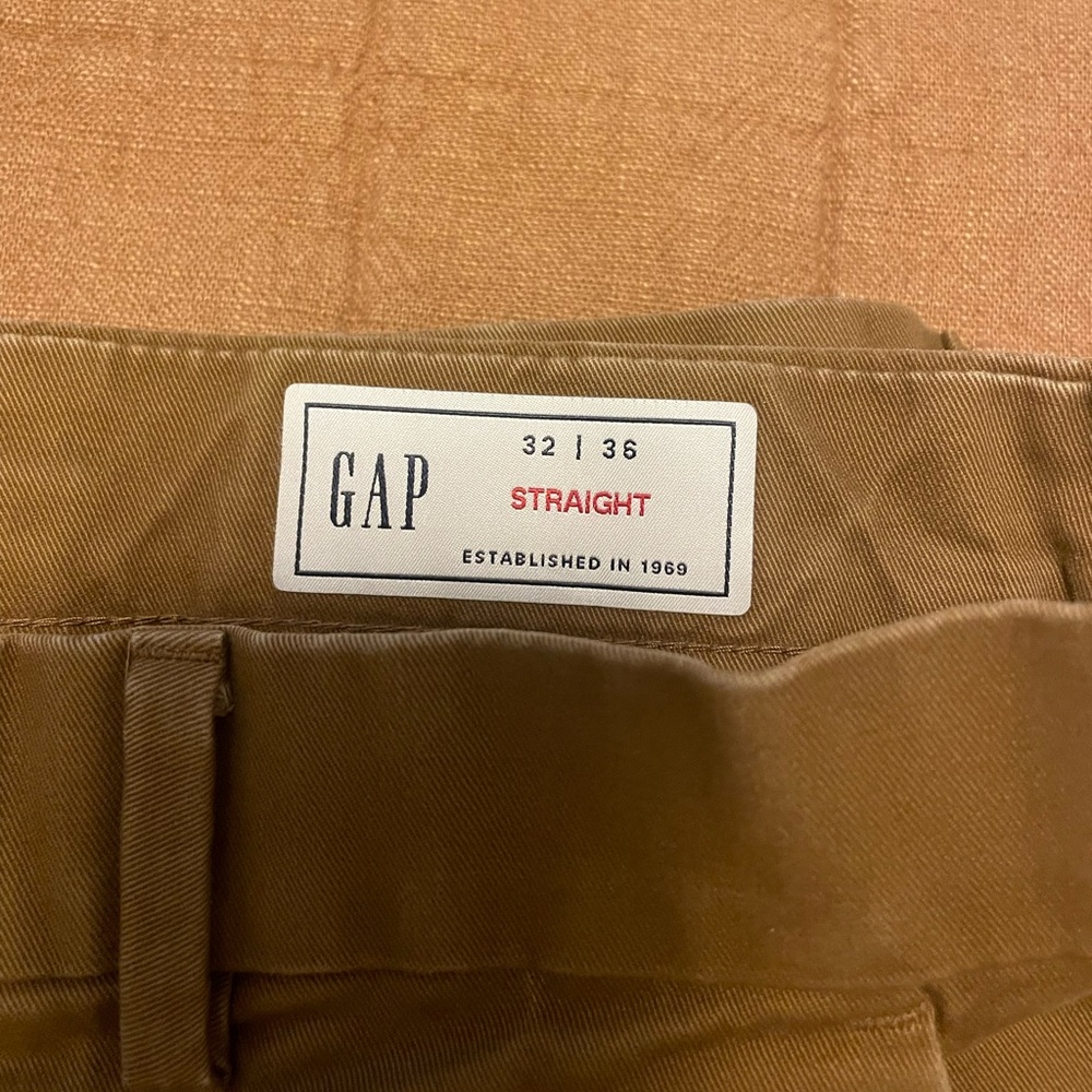 GAP Men's Tan Chinos